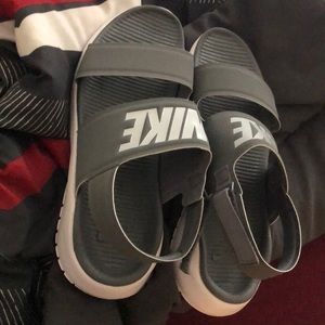 Tanjun Nike Sandals